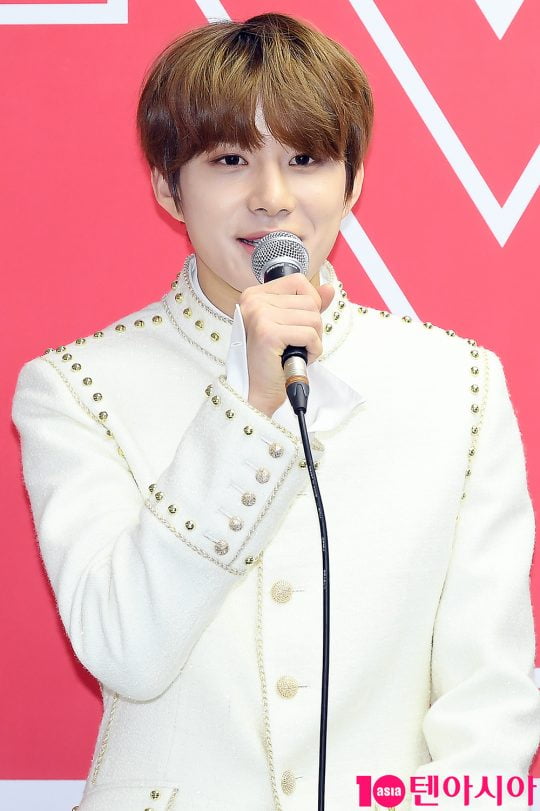 [공식] NCT 정우, 코로나19 확진 "스케줄 중단 후 자가격리 중"