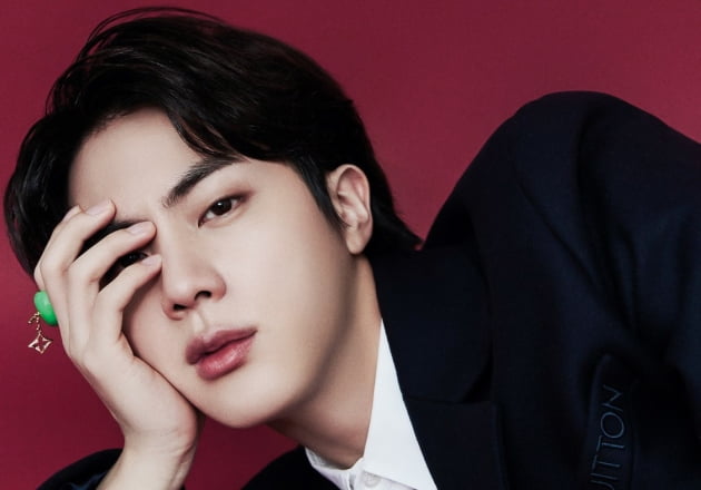 방탄소년단 진, ‘최고의 K-Drama OST 아티스트’ 수상.. 글로벌 인기