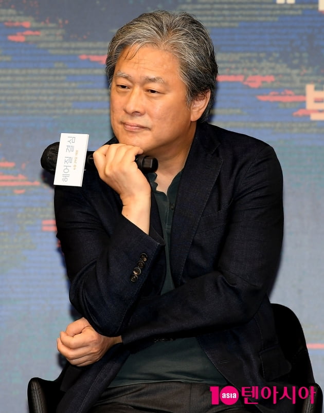 [TEN 포토] 박찬욱 감독 '아가씨 이후 6년만에 '헤어질 결심'