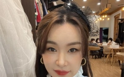 배윤정, 한껏 꾸미고 셀카…갸름 턱·또렷 이목구비 '눈길' [TEN★]