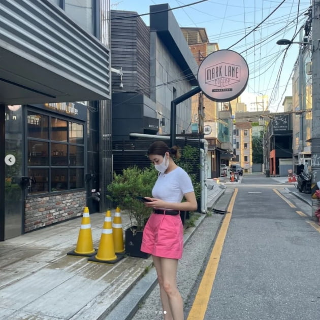 '한의사♥' 강소라, 끝없는 극세사 각선미 자랑하며...리즈시절 그대로[TEN★]