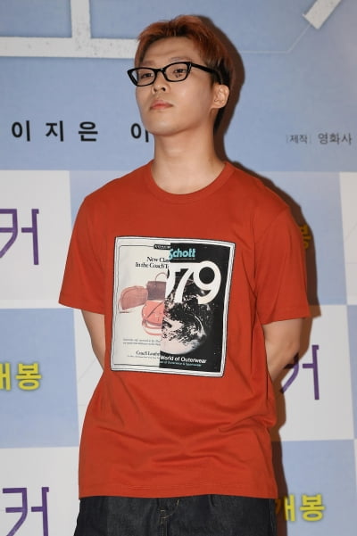 [TEN 포토] 이찬혁 '포토타임은 GD처럼'