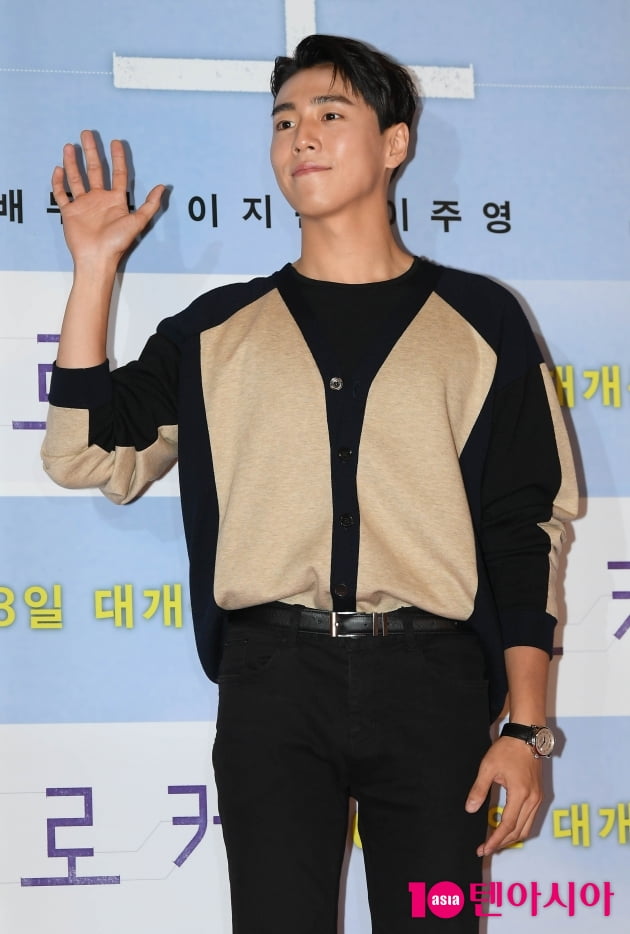 [TEN 포토] 이현우 '점점 더 멋져지네'