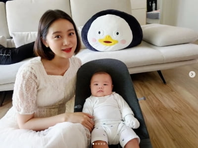 '신민철♥' 우혜림, 아들 낳은 지 벌써 100일…화이트 원피스 입고 "백일 준비 중"[TEN★]