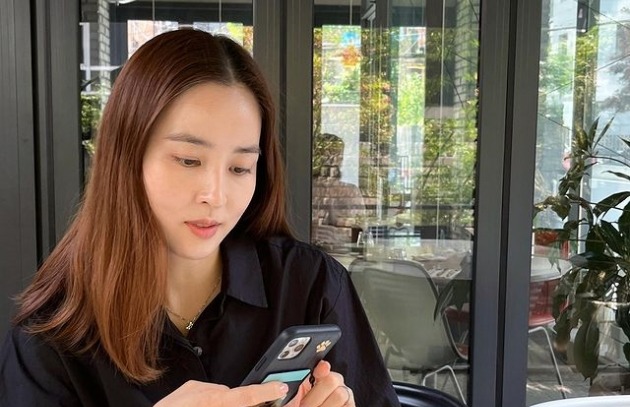 한혜진, 1일 1인스타에 박제해야 할 미모…이러니 '8살 연하' ♥기성용이 반했지[TEN★]