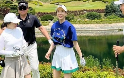 '지누♥' 임사라, 아들맘의 큐티 라운딩룩 '상큼+발랄'…"아고 신났다" [TEN★]