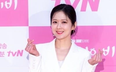 [공식] 장나라 측 "일반인 예비신랑 신상유포 글, 자제해달라"