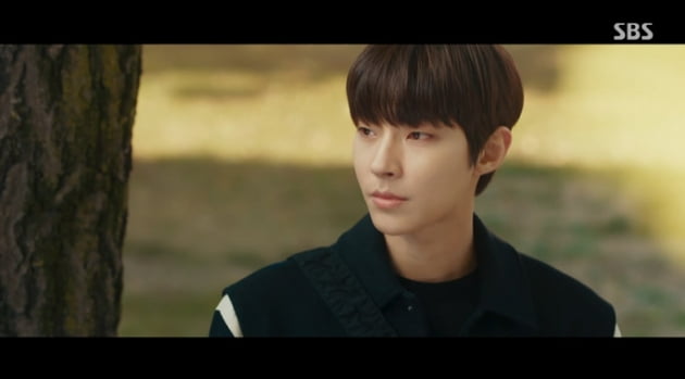 [종합] '학생' 황인엽, '교수' 서현진에 직진 고백 "저 교수님 좋아해요"('오수재')