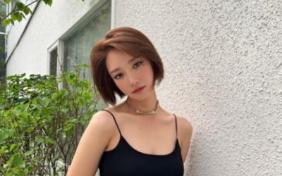 고준희, 숨길 수 없는 '볼륨감'…단발 여신의 '섹시 자태' [TEN★]