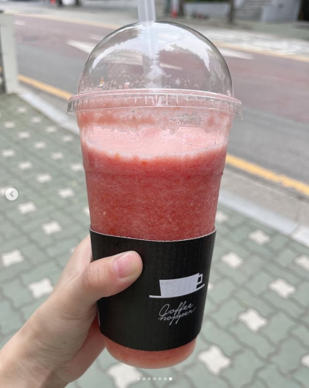 '문희준♥' 소율, 임신 7개월 차에도 부러질 듯한 손발목 "토마토주스 한 잔"[TEN★]