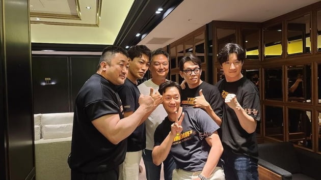 /사진=강윤성 감독 인스타그램