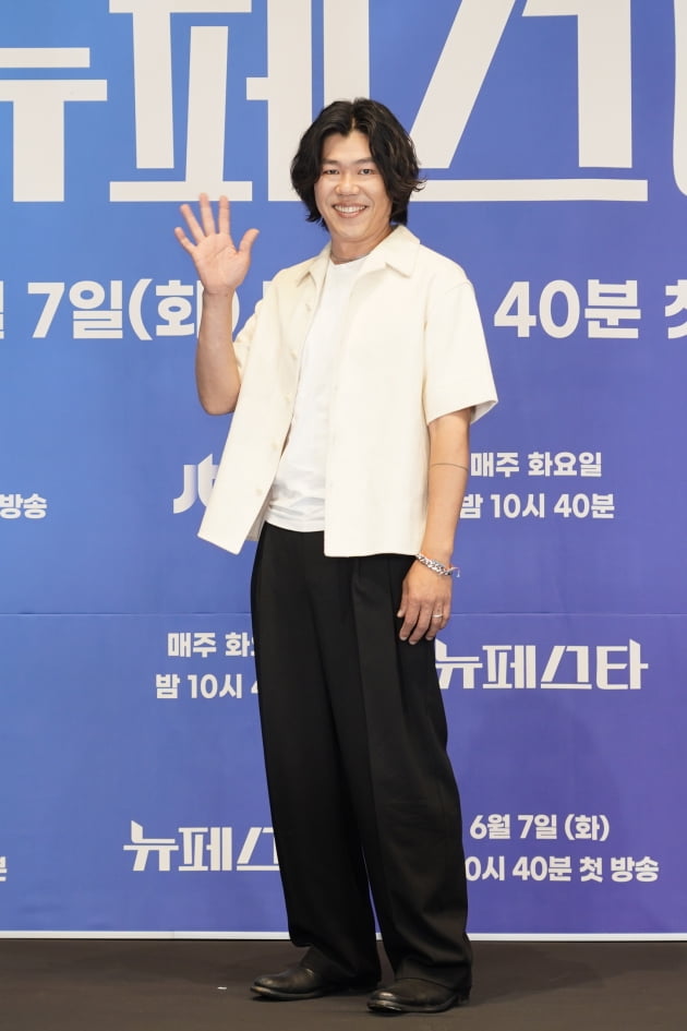 [종합] 제주 떠난 이상순 "♥이효리가 가라 했는데, 탐탁지 않아해" ('뉴페스타')