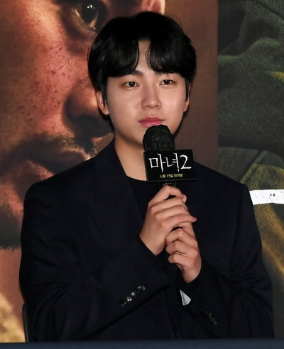 [TEN 포토] 성유빈 "박훈정 감독과 또 촬영하고 싶어요"