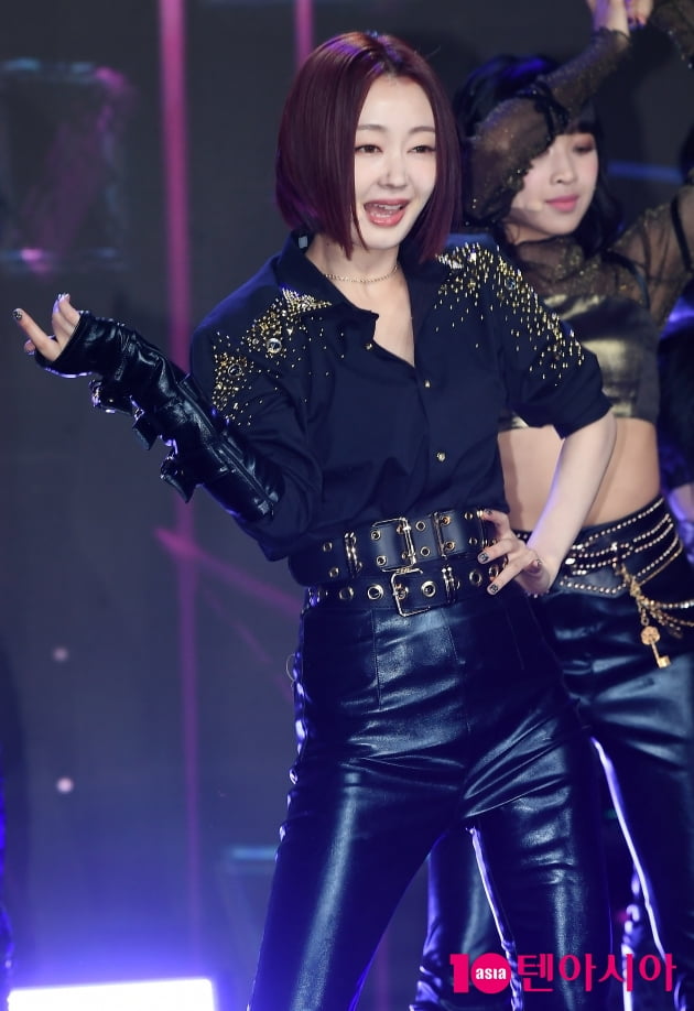 [TEN 포토] 시크릿넘버 레아 '여유 넘치는 미소'