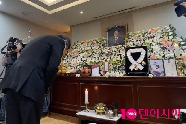 [TEN 포토] 故 송해 금관문화훈장 수여