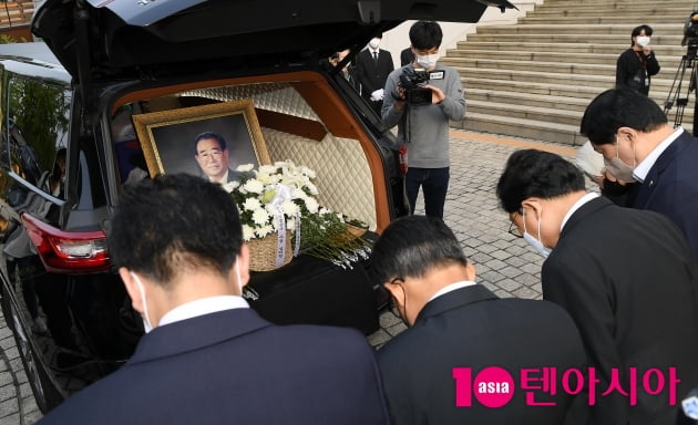 [TEN 포토] 故 송해 노제, 고인을 추모하며