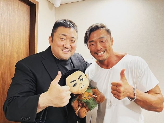 추성훈, 사랑이 아빠가 작아졌다니…마블리 마동석과 만남[TEN★]