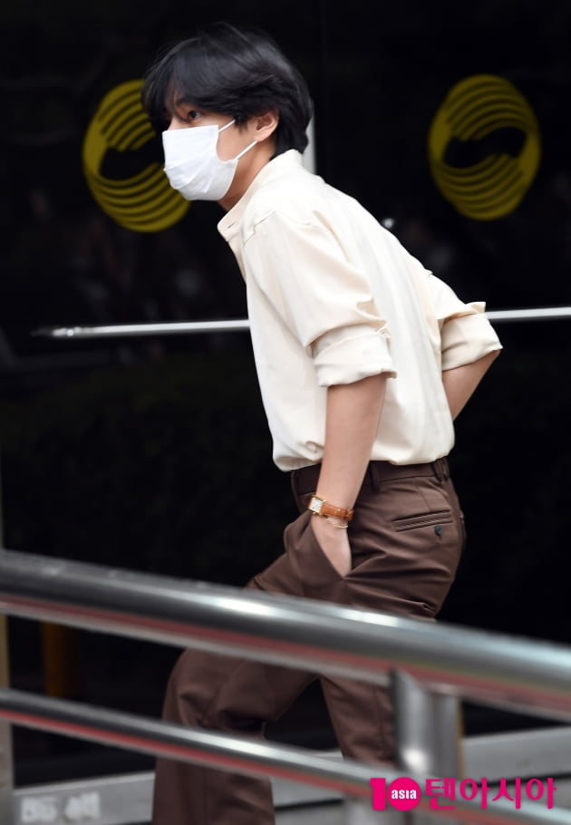 [TEN 포토] 방탄소년단 뷔 '얼마만에 공중파 출연일까?'