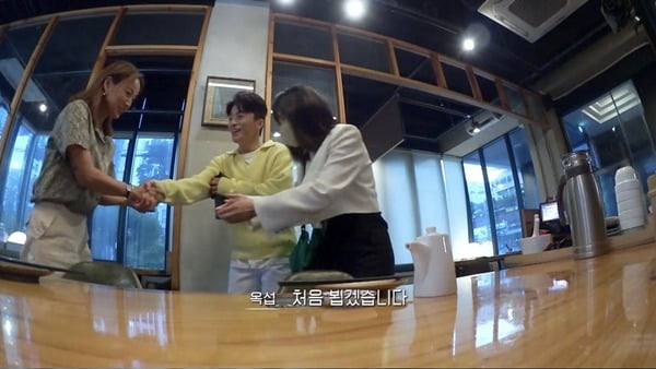 [종합] 이효리, 구교환♥이옥섭과 작업 준비 완료 "벗으라고 하면 다 벗을 수도"('서울체크인')