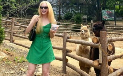 '브브걸' 민영, 30도 더위에 부츠 신고 안덥나?…독특한 패션 세계[TEN★]