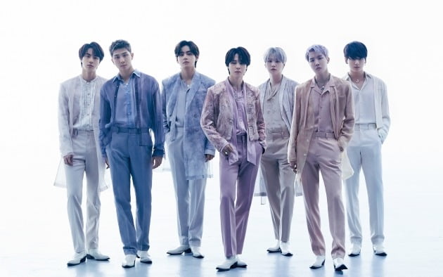 방탄소년단 'Proof', 발매 하루 만 215만 장…유일무이 더블 밀리언 셀러