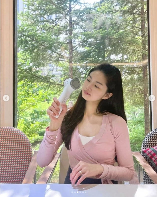 '전진♥' 류이서, 잘 붓는 얼굴이라 관리 필수…광고주도 흐뭇할 청순미 [TEN★]