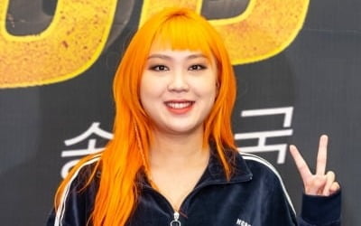 '32만 구독자' 뺏겨 빈털털이 된 이영지, 새 밥상 차렸다…진실공방은 ing[TEN피플]