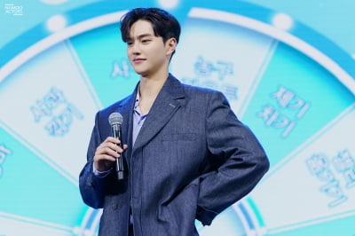 송강, 데뷔 후 첫 팬미팅 성료 "'송편' 덕에 이렇게 성장할 수 있어"