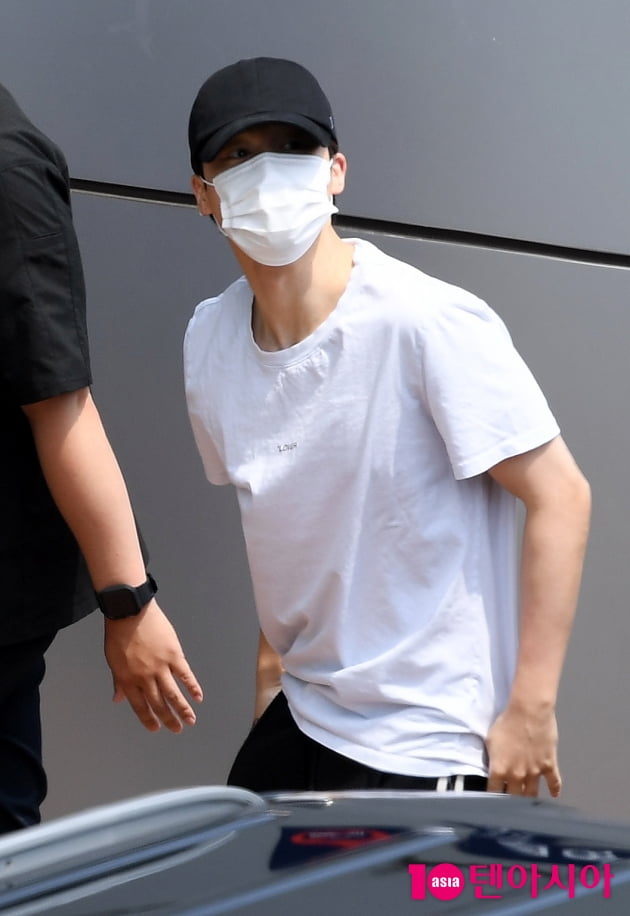 [TEN 포토] 방탄소년단 지민 '흰티만 입어도 빛나'