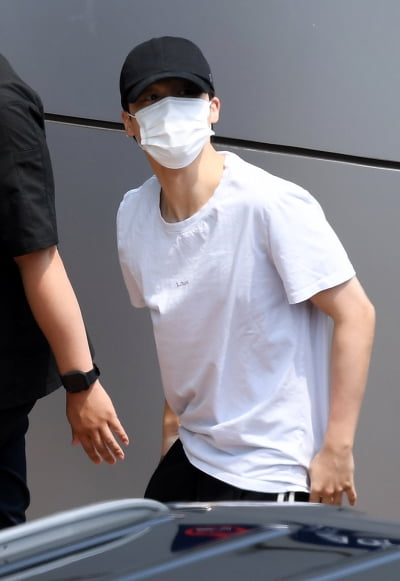 [TEN 포토] 방탄소년단 지민 '흰티만 입어도 빛나'