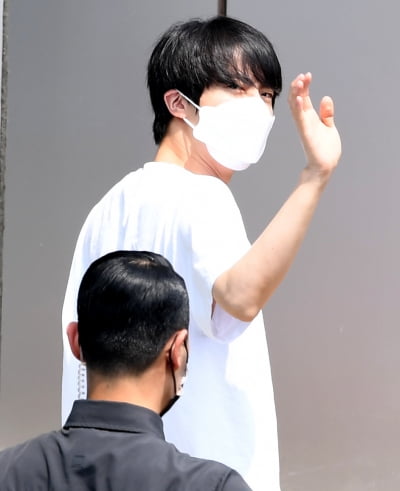 [TEN 포토] 방탄소년단 진 '달콤한 눈빛'