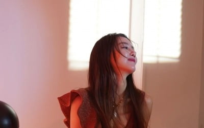 '41세' 이소연, 고혹美 폭발 비주얼…여배우는 여배우네 [TEN★]