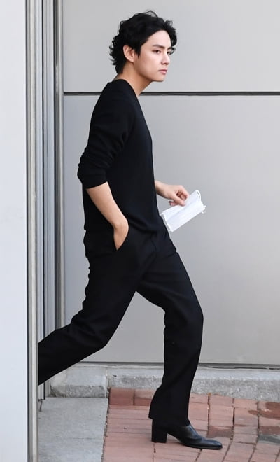[TEN 포토] 방탄소년단 뷔 '영락없는 왕자님'
