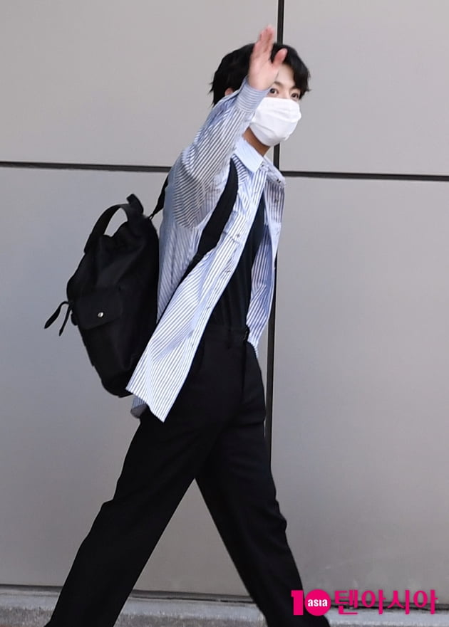 [TEN 포토] 방탄소년단 정국 '남신 비주얼'