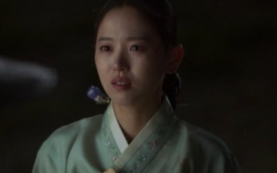 [종합] 이준♥강한나, 우여곡절 끝에 재회…눈물의 포옹('붉은 단심')