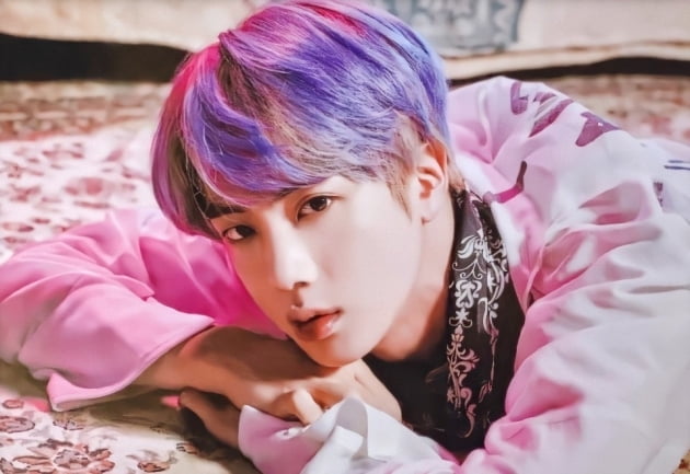 방탄소년단 진, 지니어스 코리아 K-POP 차트 1위 석권.. 올라운더 아티스트