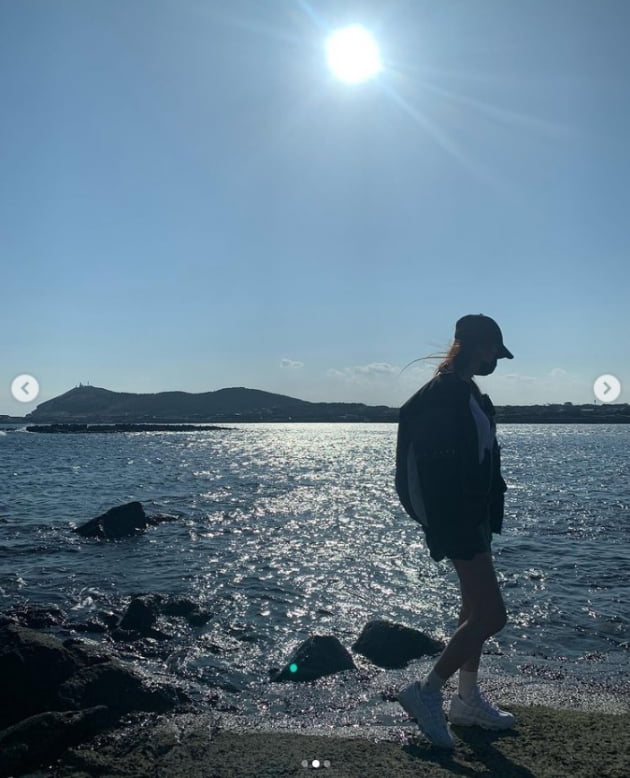 정유미, ♥강타와 제주도 여행 갔다왔나?...태양에 더해진 이쁨[TEN★]