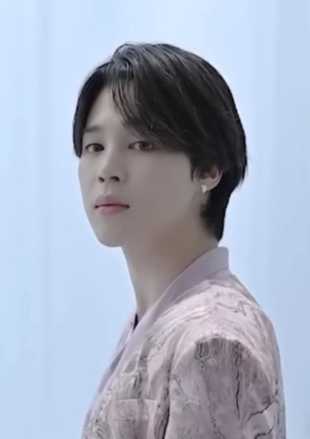 방탄소년단 지민, '옛 투 컴' 최고의 순간 선사…'로맨틱 주인공' 모먼트