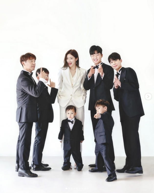 '임창정♥' 서하얀, 만삭→다섯 아들 엄마…배만 빼고 똑같은 드레스핏[TEN★]
