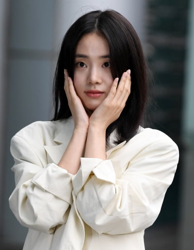[TEN 포토] 신시아 '청초한 미모'