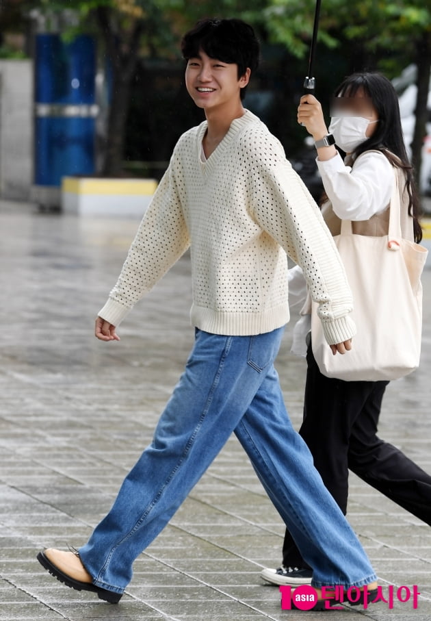 [TEN 포토] 성유빈 '남친룩의 정석'