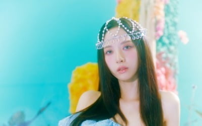 '퀸덤2 우승' 우주소녀, '몽환 인어' 완벽 변신…7월 5일 컴백