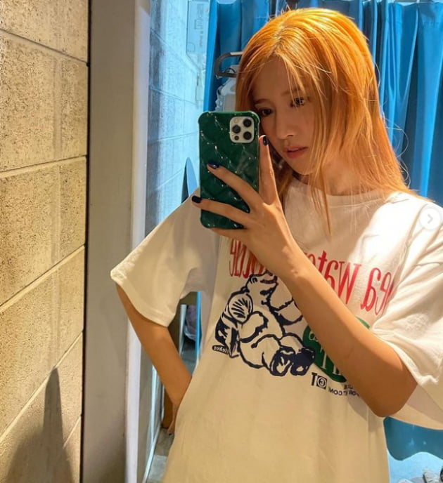 사진=엑시 인스타그램