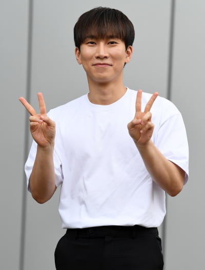 [TEN 포토] 비투비 서은광 '깜찍한 브이'