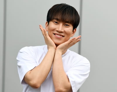 [TEN 포토] 비투비 서은광 '아름다운 꽃한송이'