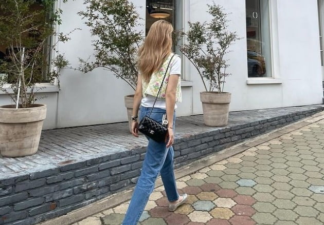 '이호♥' 양은지, 5kg 쪄서 허벅지 터진다더니…명품 C사 가방+청바지 착붙[TEN★]