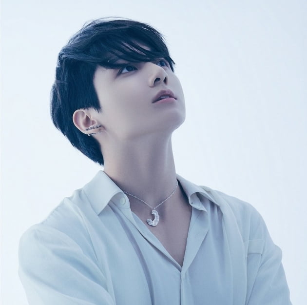 방탄소년단 정국 中팬클럽, 뮤직뱅크·인기가요 '지상파 TV광고' 송출…'초특급 팬화력'