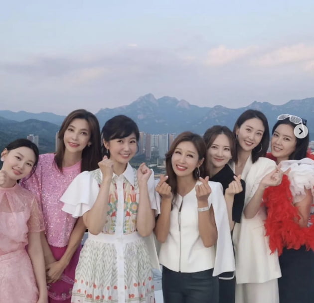 강수정, 아나운서 선후배 모임…"사진만 보면 자신감 넘치지만…" [TEN★]