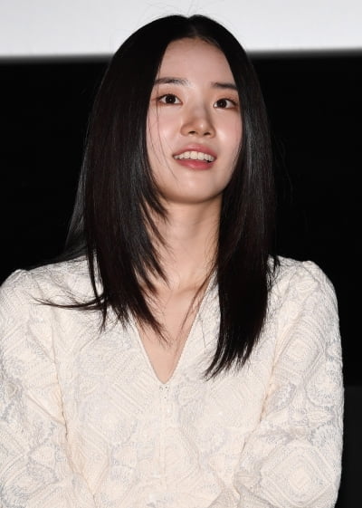 [TEN 포토] 신시아 '청순한 미모'