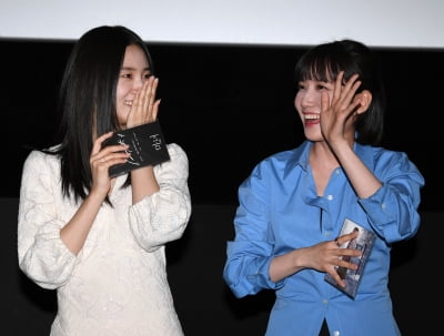 [TEN 포토] 신시아-박은빈 '재미가 넘치는 무대인사'